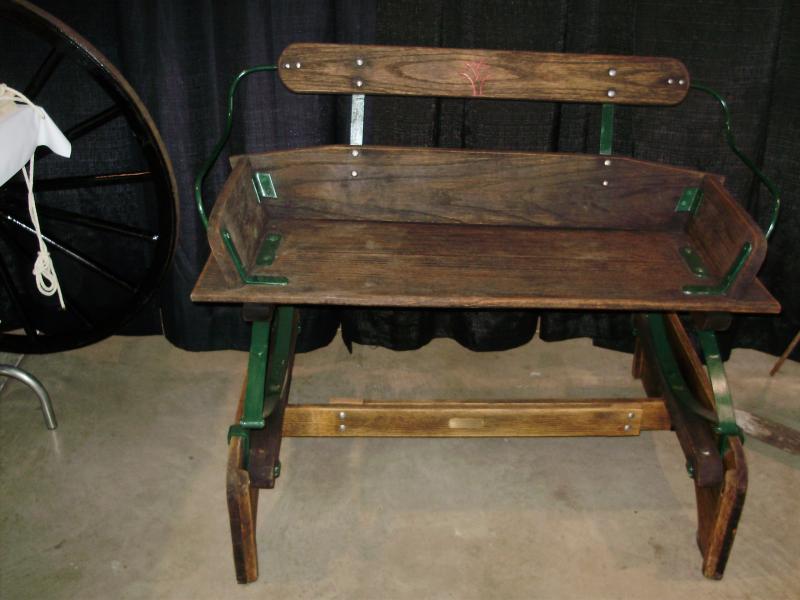 Wagon seats on bases